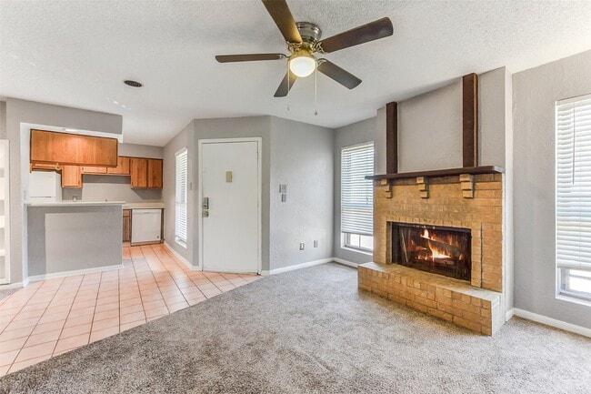 Building Photo - 1516 Bay Area Blvd