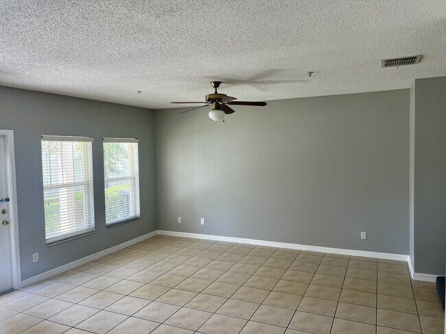Building Photo - 2060 Cypress Bay Blvd
