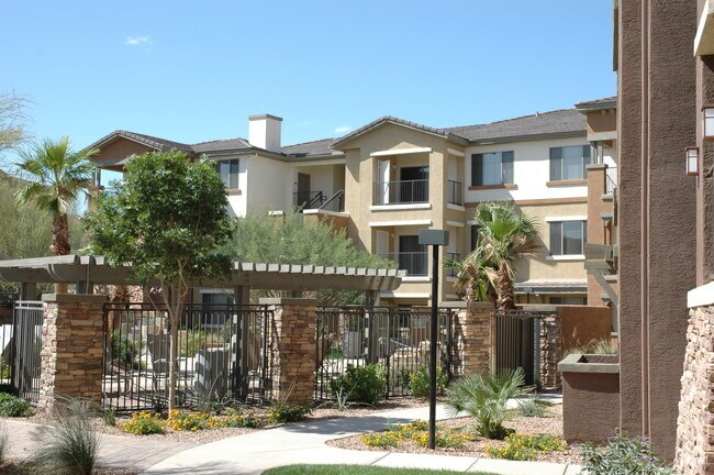 Building Photo - Borrego at Spectrum