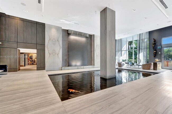 Building Photo - 333 Las Olas Way