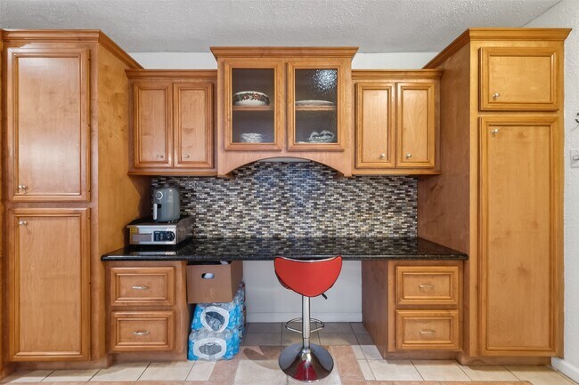 Building Photo - 3200 S Gessner Rd