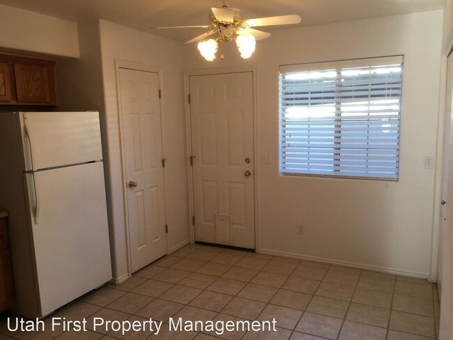 Building Photo - 2 br, 2 bath House - 684 W Buena Vista Blv...