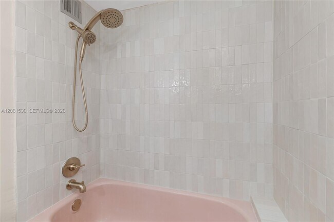 Building Photo - 4747 Collins Ave