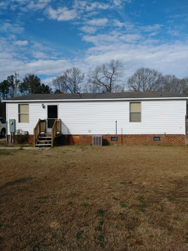 Building Photo - 387 Deanne Ln