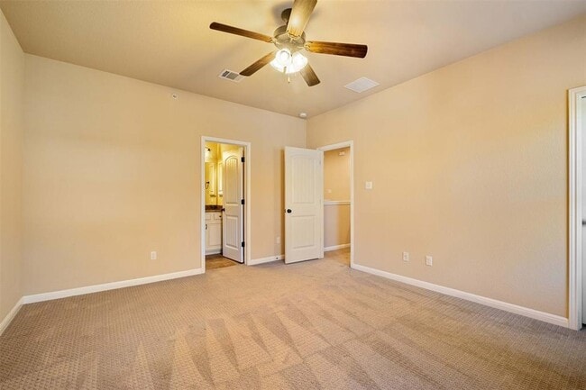 Building Photo - 7220 Wyoming Springs Dr