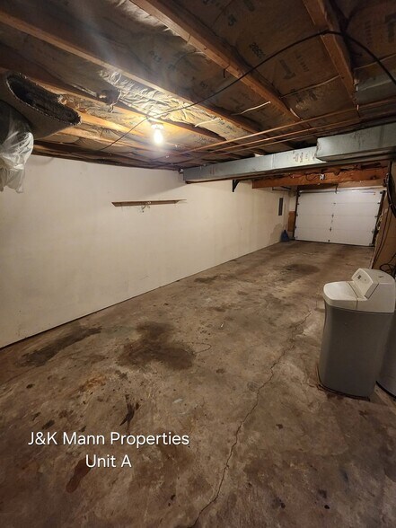 Building Photo - 5107 S Brooks Dr