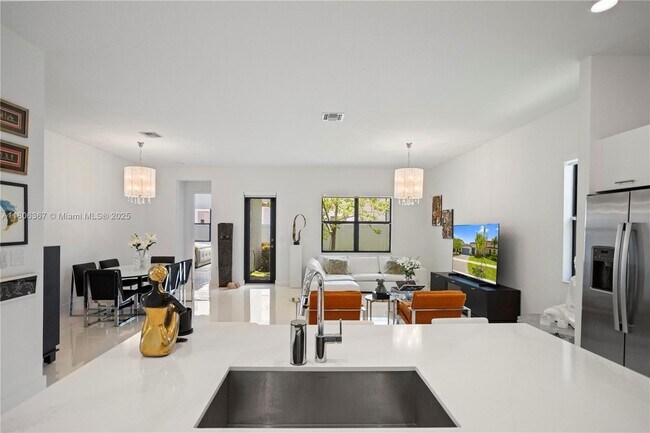 Building Photo - 4407 SW 175th Ave