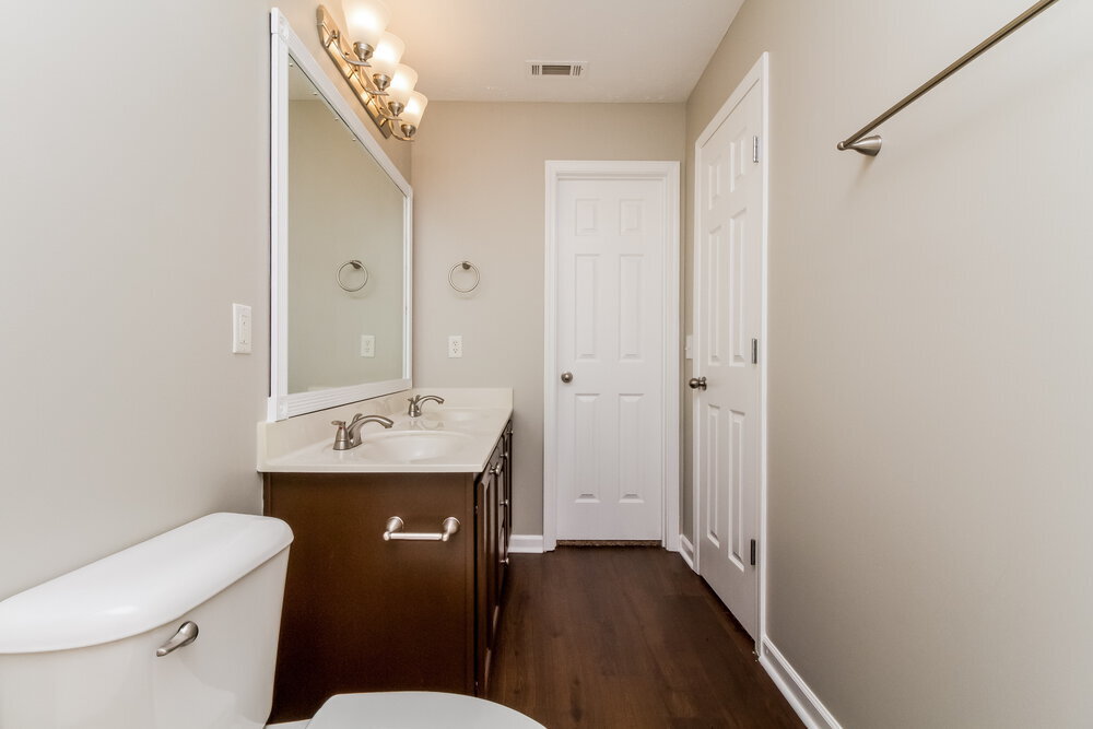 Building Photo - 1609 London Gardens Ct