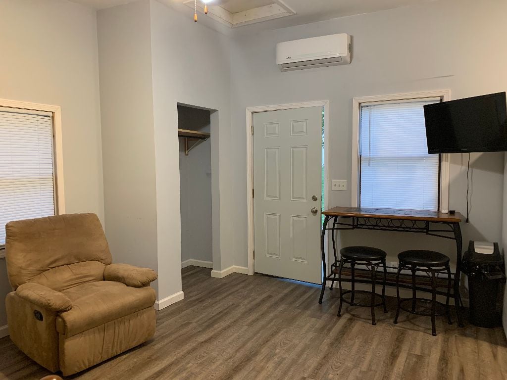 Building Photo - 1616 N 2nd St