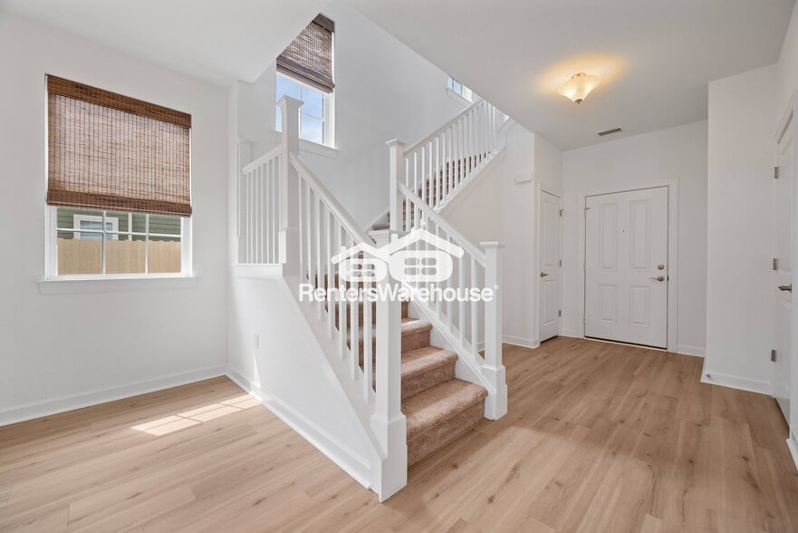 Building Photo - 500 Middleton Wy