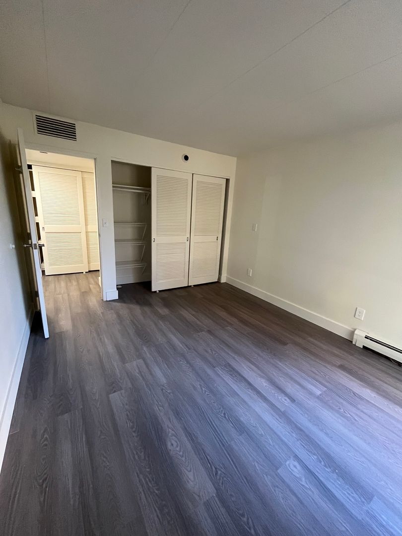 Building Photo - 7290 W Dean Rd