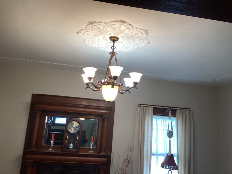 Building Photo - 269 W Borden Ave