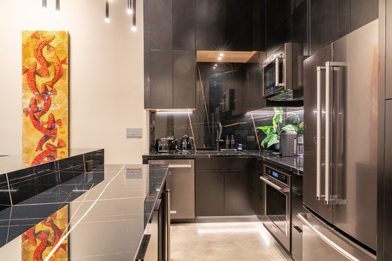 Building Photo - 250 NW 23rd St