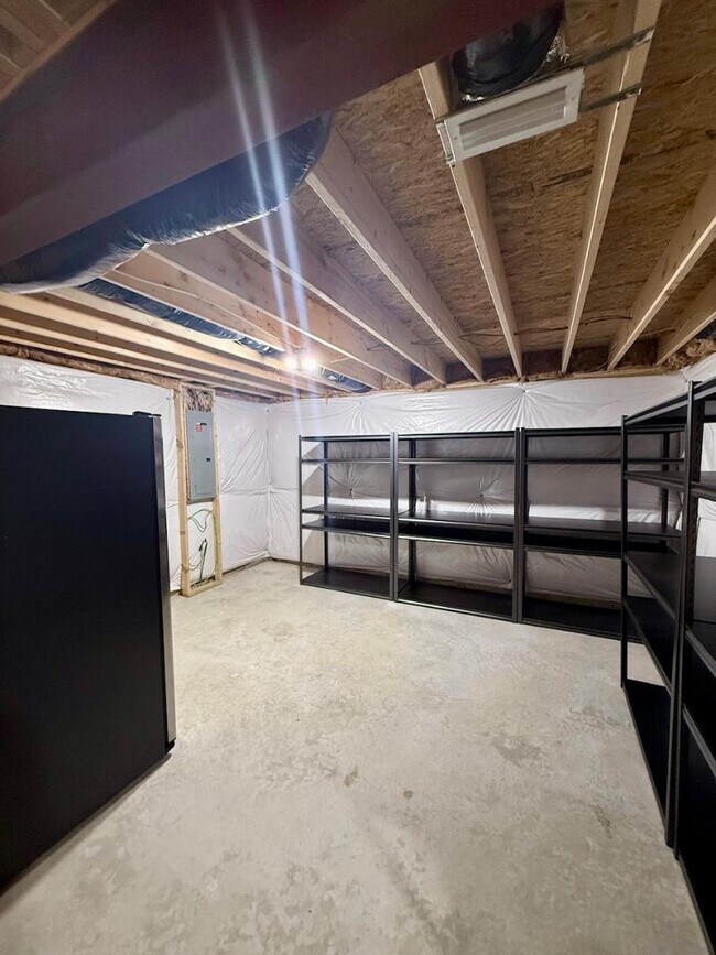 Building Photo - 1116 City View Ln