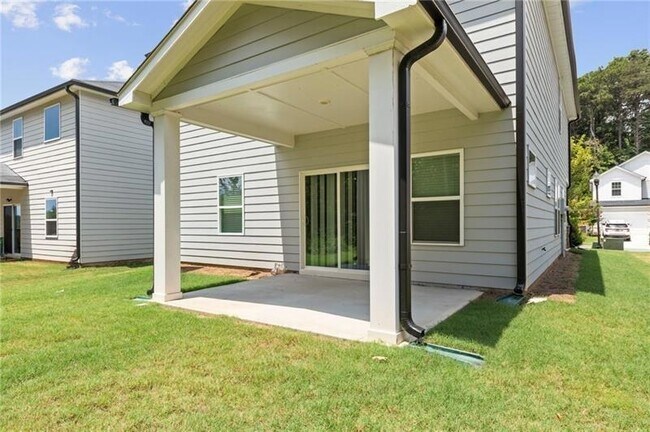 Building Photo - 334 Wells Cir