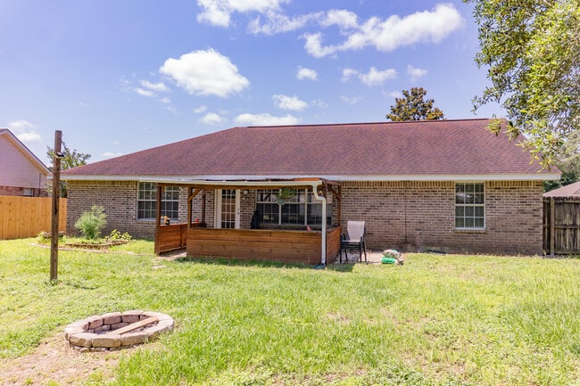 Building Photo - 2831 Atoka Trail