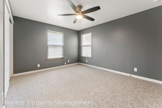 Building Photo - 3 br, 1 bath House - 3460 S. Marion St.