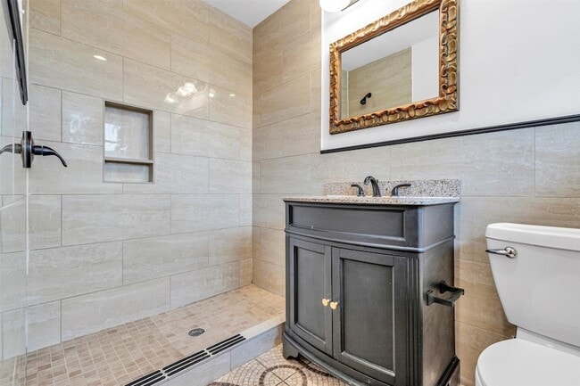 Building Photo - 1803 Sea Queen Ct