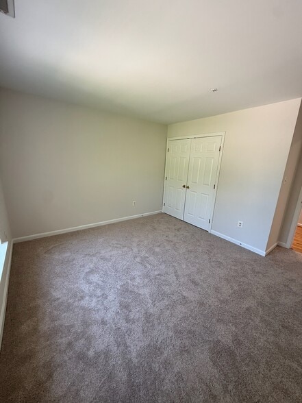 Bedroom #4 - 911 Lake Front Dr