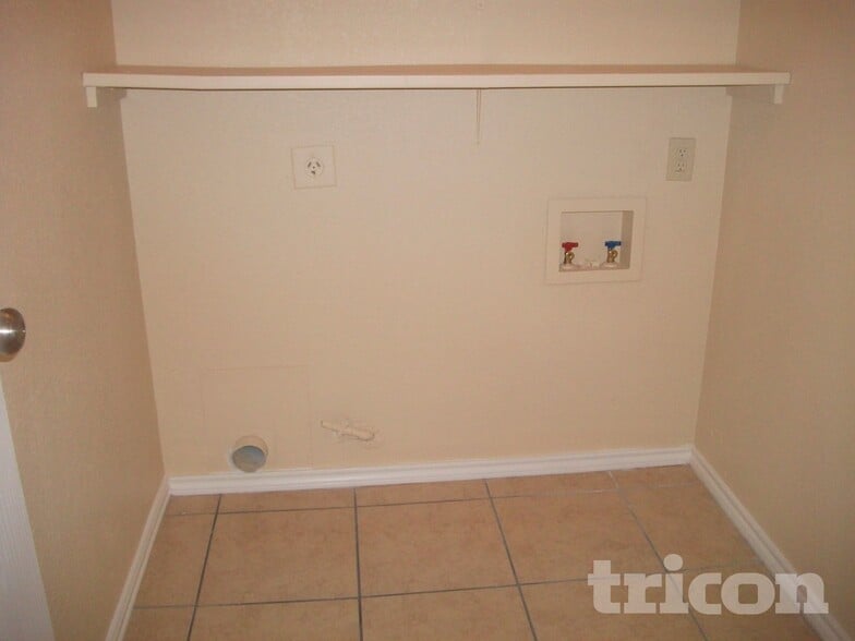 Building Photo - 3914 Sweetgum Ct