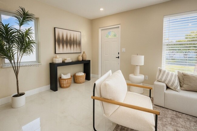 Building Photo - 1399 NE 38th St