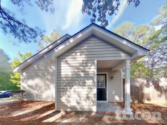 Building Photo - 14 Iron Spot Cir