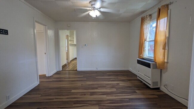 Building Photo - 2069 Holly St