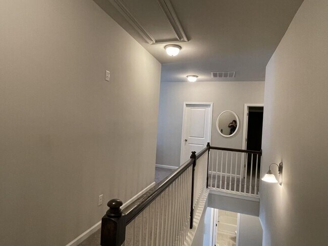 Building Photo - 2415 Matlin Way