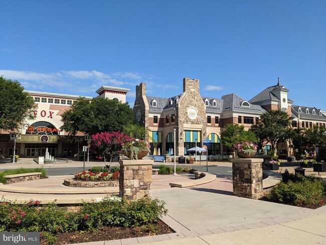 Building Photo - 42538 Magellan Square