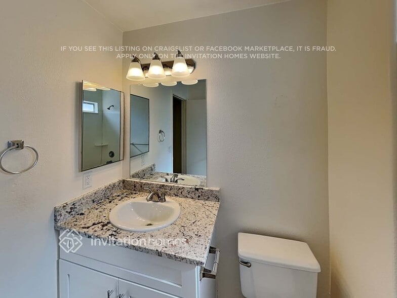 Building Photo - 20 S Surfside Dr