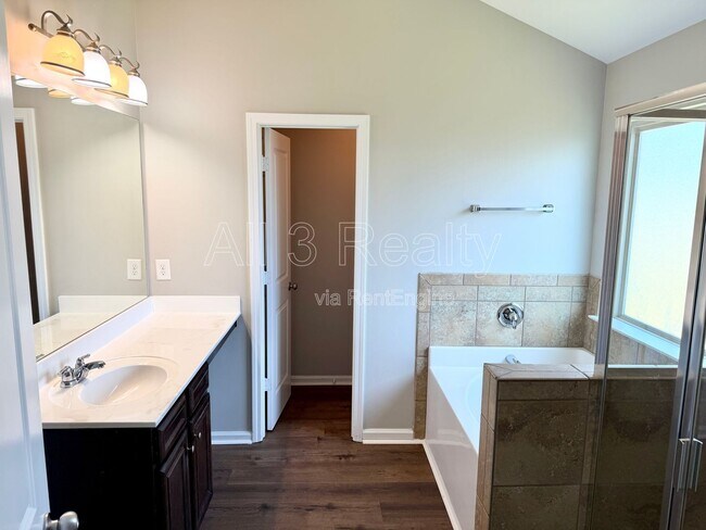 Building Photo - 7766 Flyaway Rd