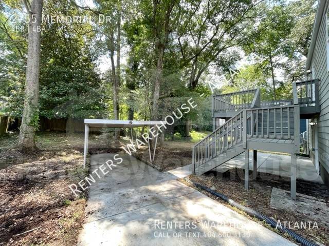 Building Photo - 2755 Memorial Dr SE
