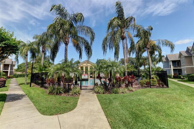 Building Photo - 4004 Foxtail Palm Ct