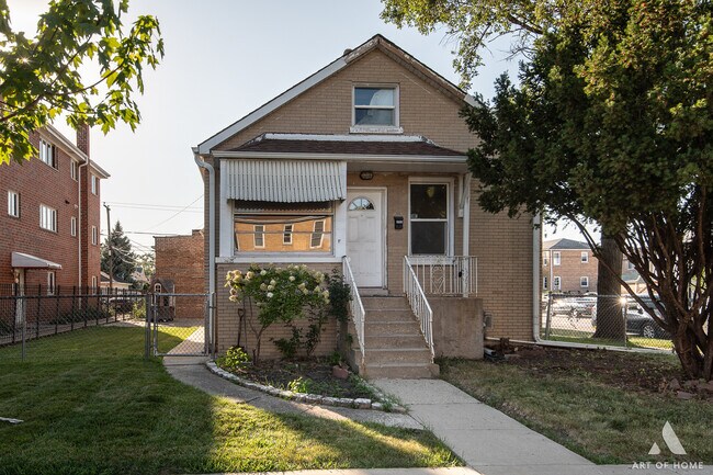 Primary Photo - 2742 N 74th Ct