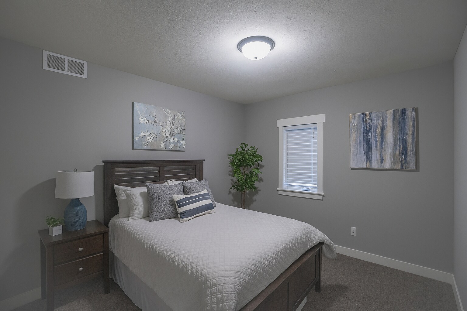 Building Photo - 616 4th St NW