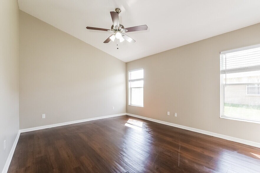 Building Photo - 2736 Eagle Canyon Dr S