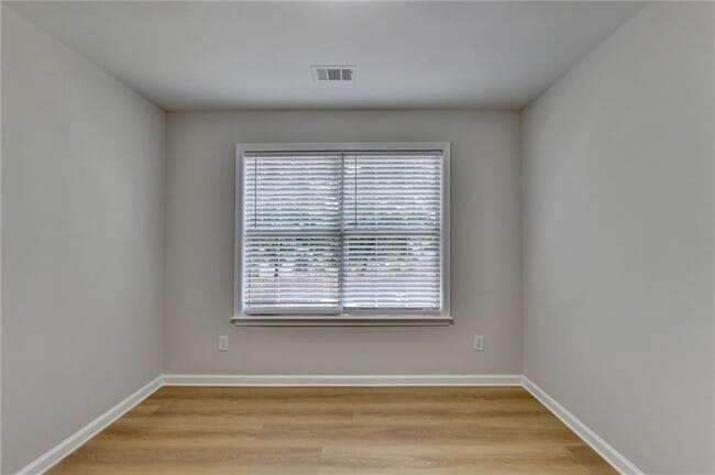 Building Photo - 340 Waddington Trail