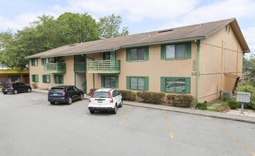 Building Photo - 3765 Crown Point Rd