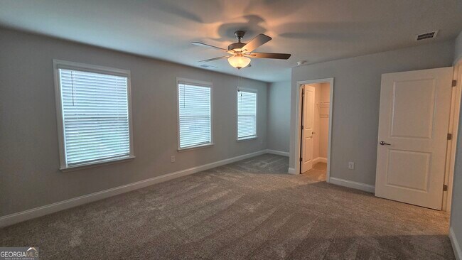 Building Photo - 521 Elkwood Ln