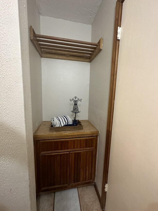 Building Photo - 2509 Wall St