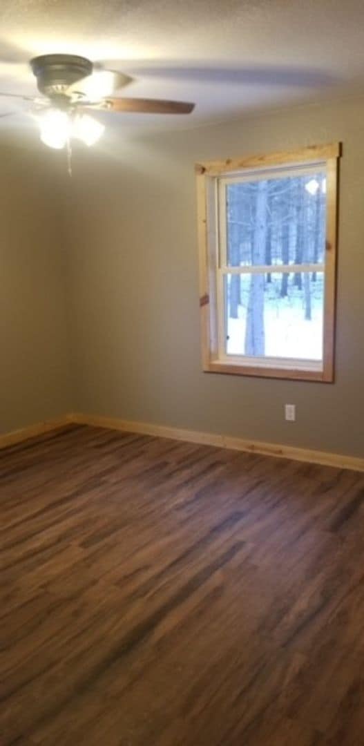 Building Photo - 3 Bedrooms, 2 Bathrooms Single Family Home in Merrifield, MN w/2 car garage