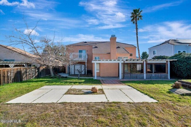 Building Photo - 2611 Redington St