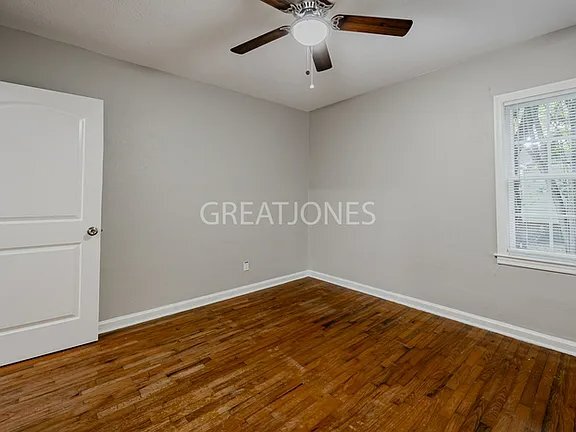 Building Photo - 1921 51st St