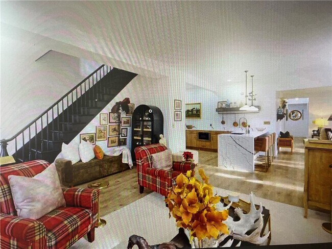 Building Photo - 911 S Main St