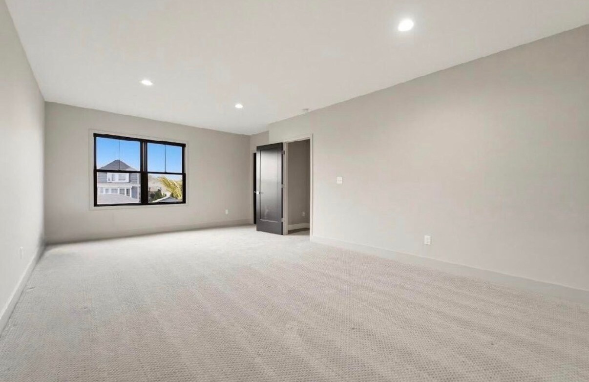 upstairs bedroom - 331 Cherryhill St