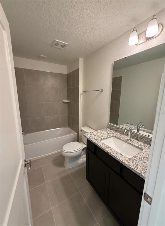 Building Photo - 2006 Education St