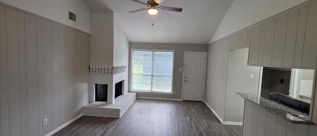 Building Photo - 11122 Thackery Ln