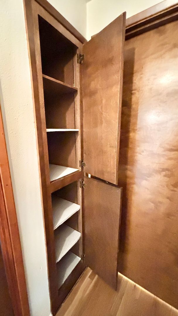 Building Photo - Now Offering Half Month Free! Charming 2BD...