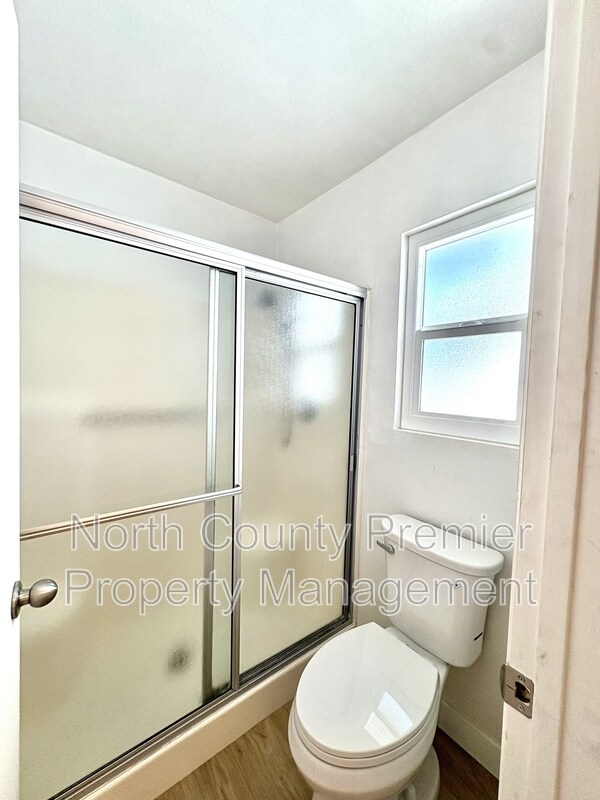 Building Photo - 2995 Lexington Cir