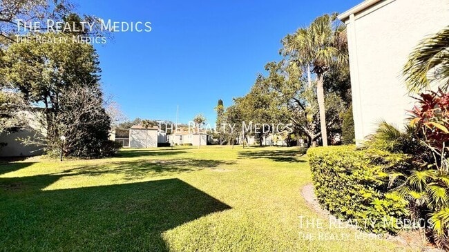 Building Photo - 3280 S Semoran Blvd